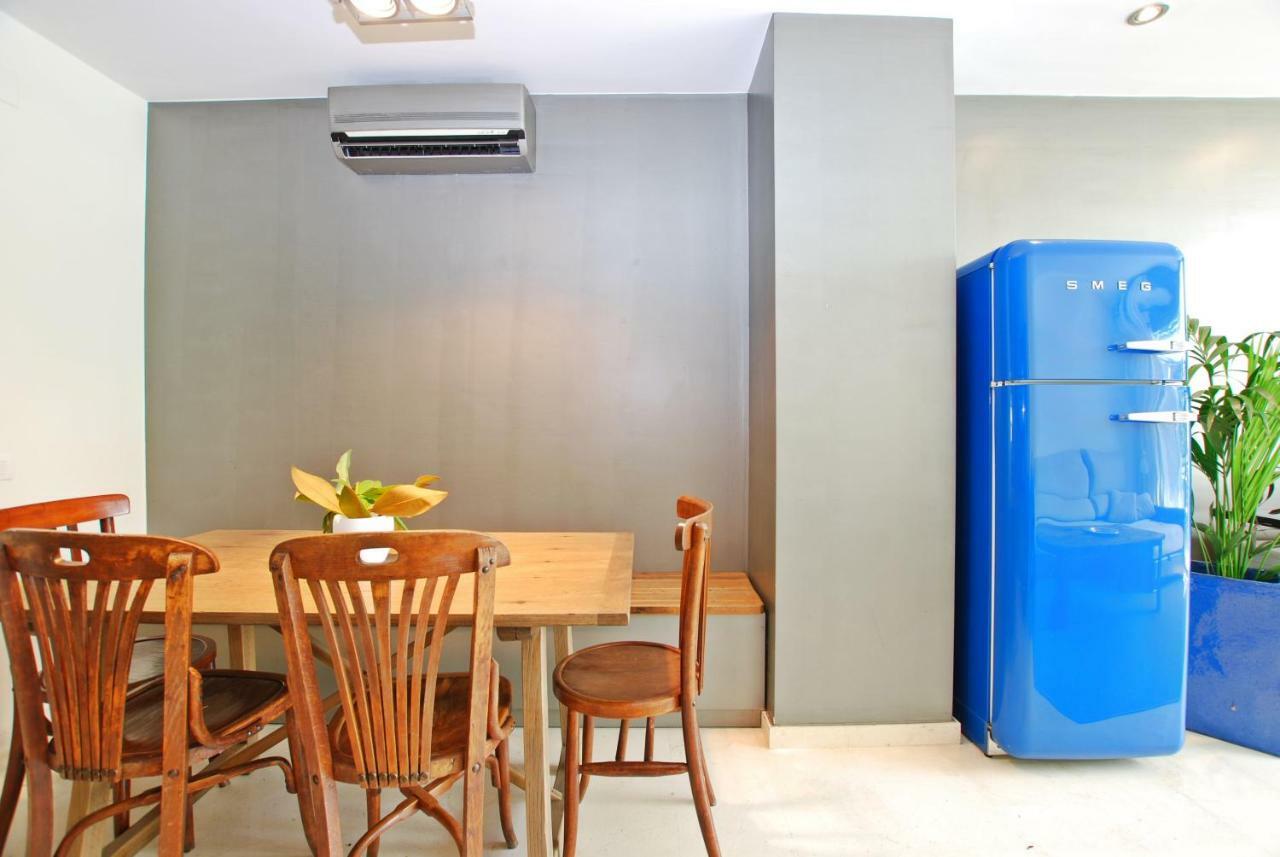 Blue Fridge Apartmen - Blue Fridge Apartmen - Ideal For Couples, Near Beach And Well Connected Apartman Vilassar De Mar Kültér fotó