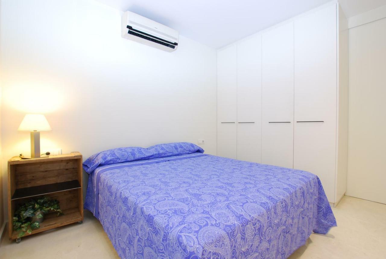 Blue Fridge Apartmen - Blue Fridge Apartmen - Ideal For Couples, Near Beach And Well Connected Vilassar De Mar Kültér fotó