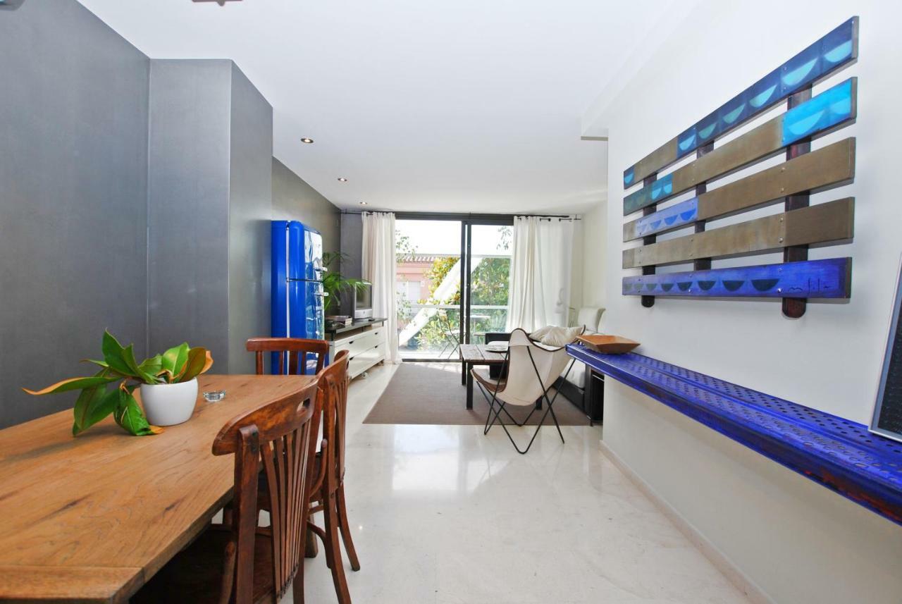 Blue Fridge Apartmen - Blue Fridge Apartmen - Ideal For Couples, Near Beach And Well Connected Apartman Vilassar De Mar Kültér fotó